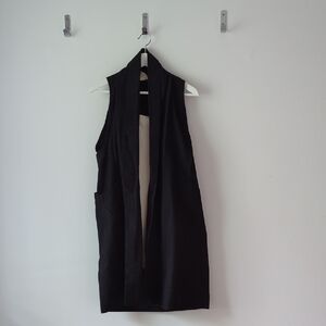 Elizabeth Suzann Clyde Vest In Black Cotton Canvas